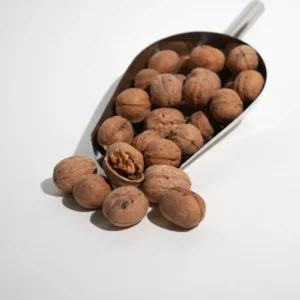 گردو با پوست